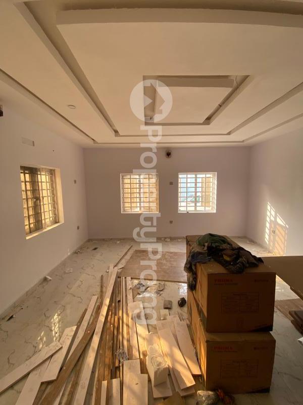 3 bedroom Flat / Apartment for rent Olayiwola Avenue, Omolayo Estate Akobo Ibadan Oyo