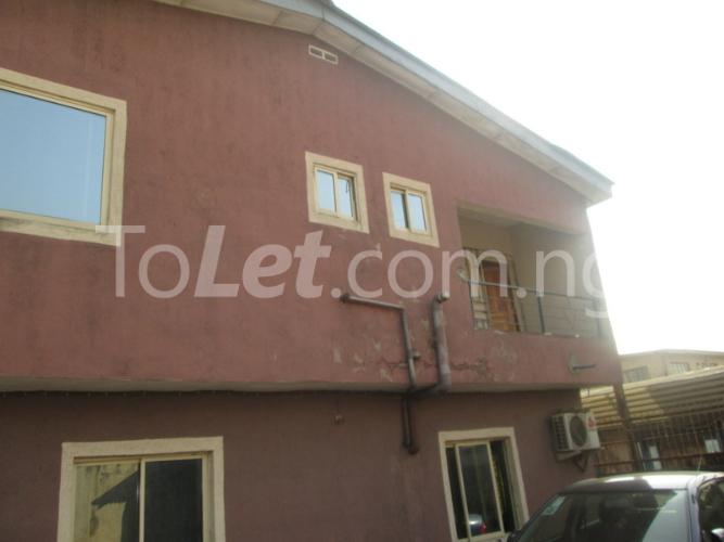 2 bedroom Flat / Apartment for rent Mosunmola Street, Ilupeju Shomolu Shomolu Lagos