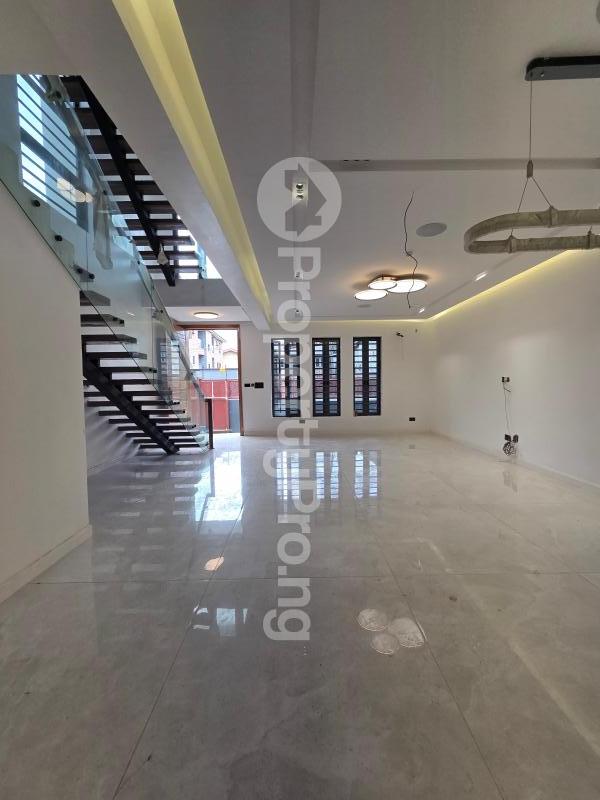 5 bedroom House for sale Adeniyi Jones Ikeja Lagos