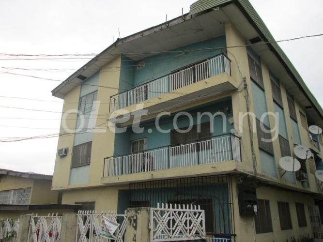 4 bedroom Flat / Apartment for rent Ola Adeshege Street Ikeja Ikeja Lagos