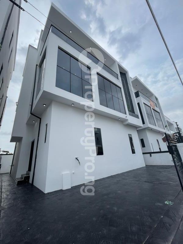 5 bedroom House for sale Ado Road Ajah Lagos