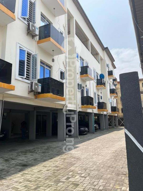 1 bedroom Flat / Apartment for rent Alpha Beach Rd chevron Lekki Lagos