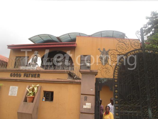 3 bedroom Flat / Apartment for rent Omolade Oshinowo Oshodi Expressway Oshodi Lagos