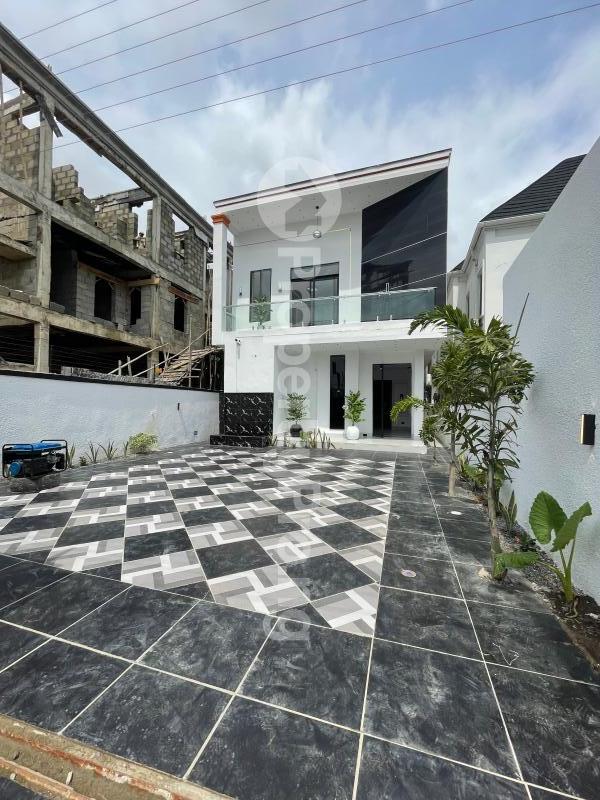 5 bedroom House for sale Ado Road Ajah Lagos