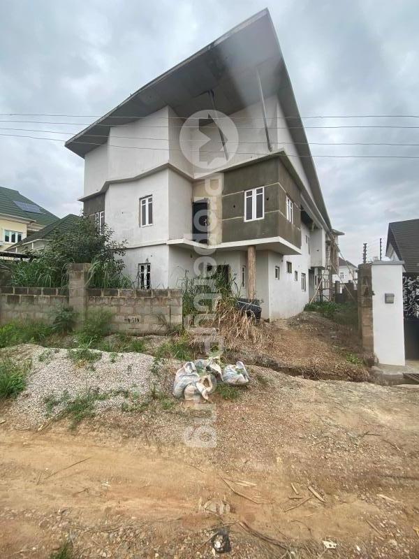 4 bedroom House for sale Off Oluyole Road Oluyole Estate Ibadan Oyo