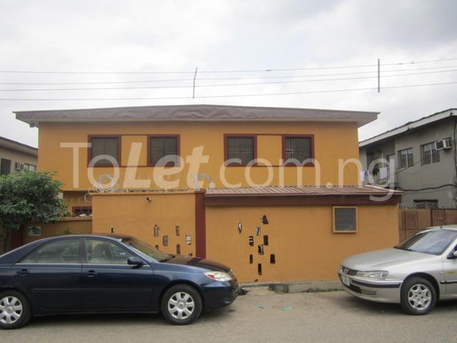 4 bedroom House for rent Okunola Street Maryland Ikeja Lagos
