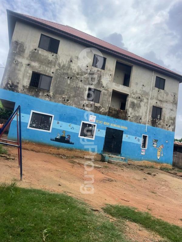3 bedroom Flat / Apartment for sale Frs Filling Station,isawo Busstop Agric Ikorodu Lagos