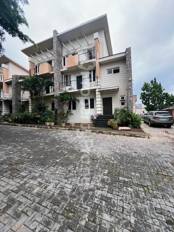 4 bedroom House for rent Guzape Abuja