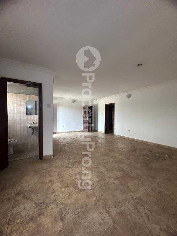 3 bedroom Flat / Apartment for sale Yaba Lagos