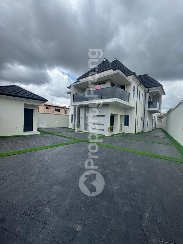 5 bedroom House for sale Blue Gate Estate, Oluyole Estate Oluyole Oyo