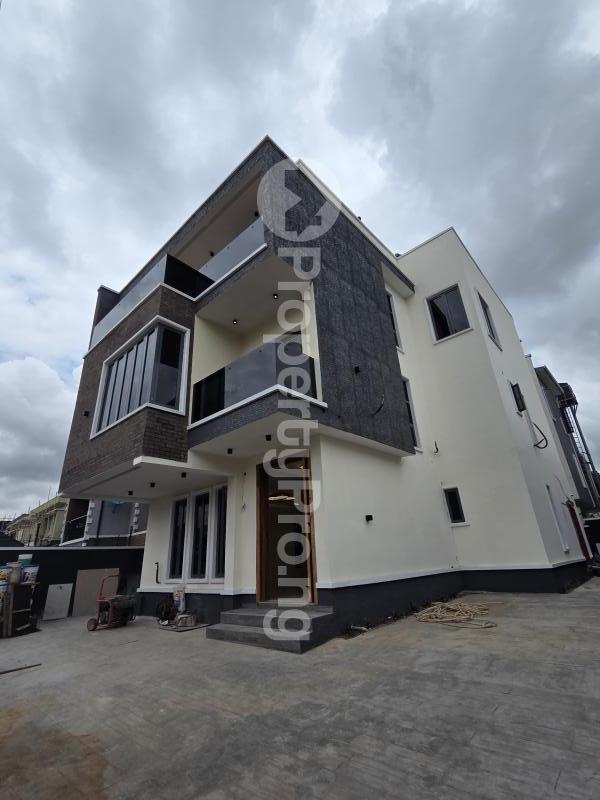 5 bedroom House for sale Adeniyi Jones Ikeja Lagos