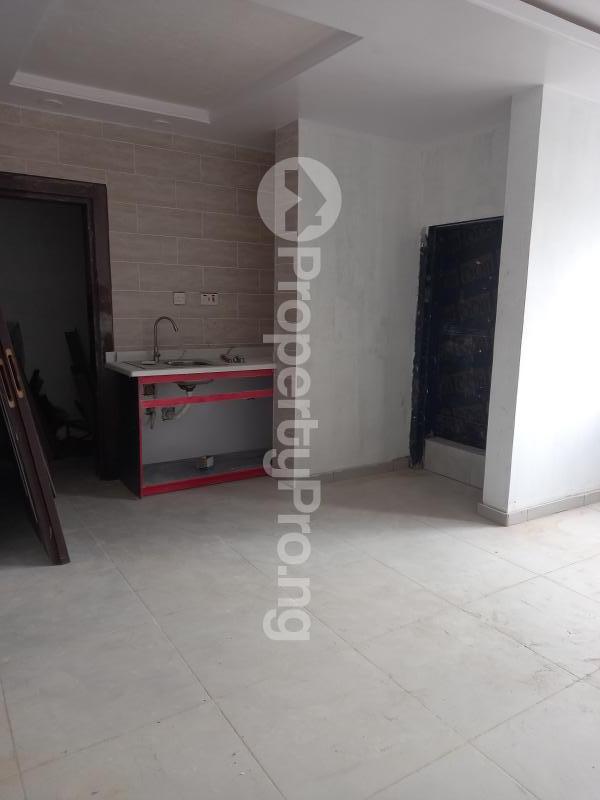 1 bedroom Flat / Apartment for rent Obanikoro Estate Shomolu Lagos - 1