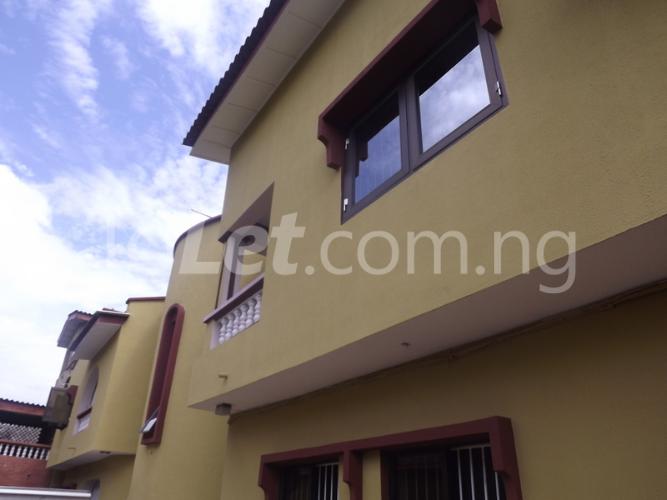 9 bedroom House for rent 19, Georgious Cole Off College Road Ogba Ogba-Egbema-Ndoni Lagos - 0