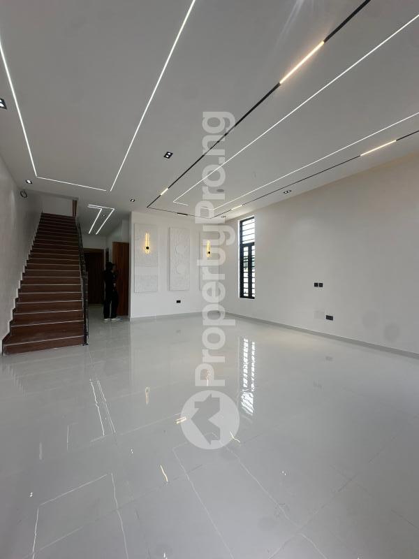 5 bedroom House for sale Sangotedo Ajah Lagos