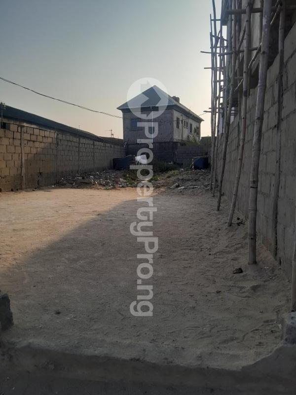 Land for sale Off Odunsi Road Bariga Lagos
