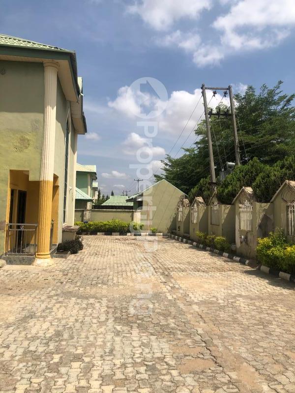 4 bedroom House for sale Team 7, After Charlie Boy, Gwarinpa Abuja