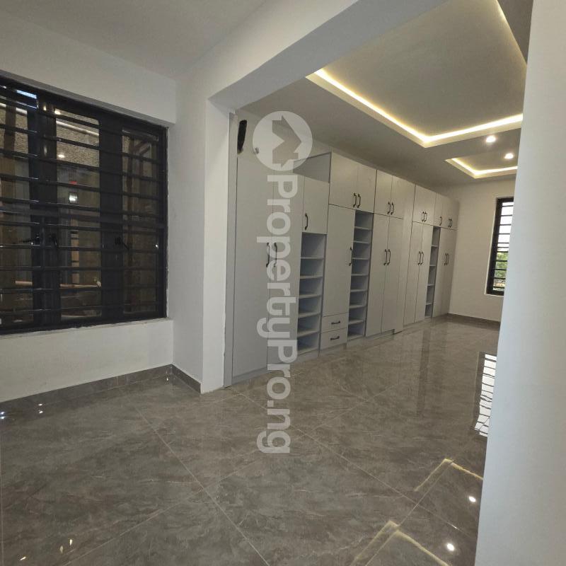 4 bedroom House for sale Adeniyi Jones Ikeja Lagos