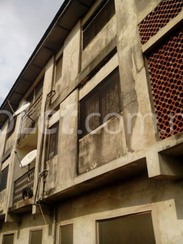 3 bedroom Flat / Apartment for rent 2 Victor Bamiro Street Ketu Kosofe/Ikosi Lagos