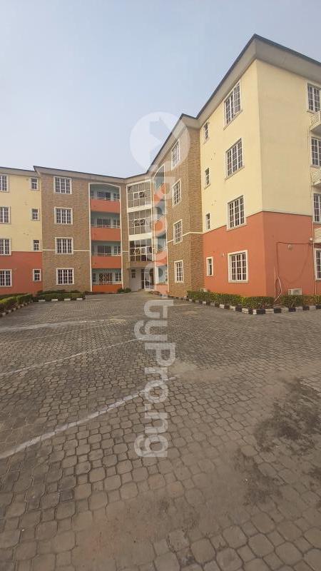 3 bedroom Flat / Apartment for rent ONIRU Victoria Island Lagos