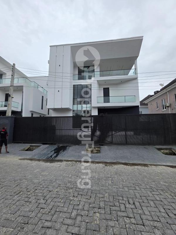 5 bedroom House for sale Osapa london Lekki Lagos