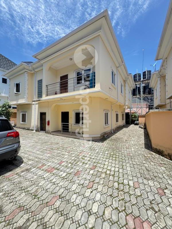 3 bedroom Flat / Apartment for rent 2nd Toll Gate, Lekki Phase 2 Lekki Lagos - 0