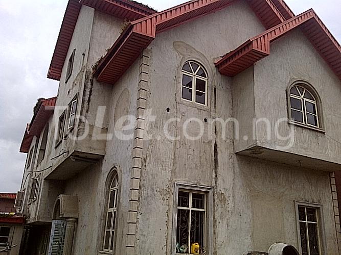 4 bedroom House for rent Ope Ifa Street Maryland Ikeja Lagos
