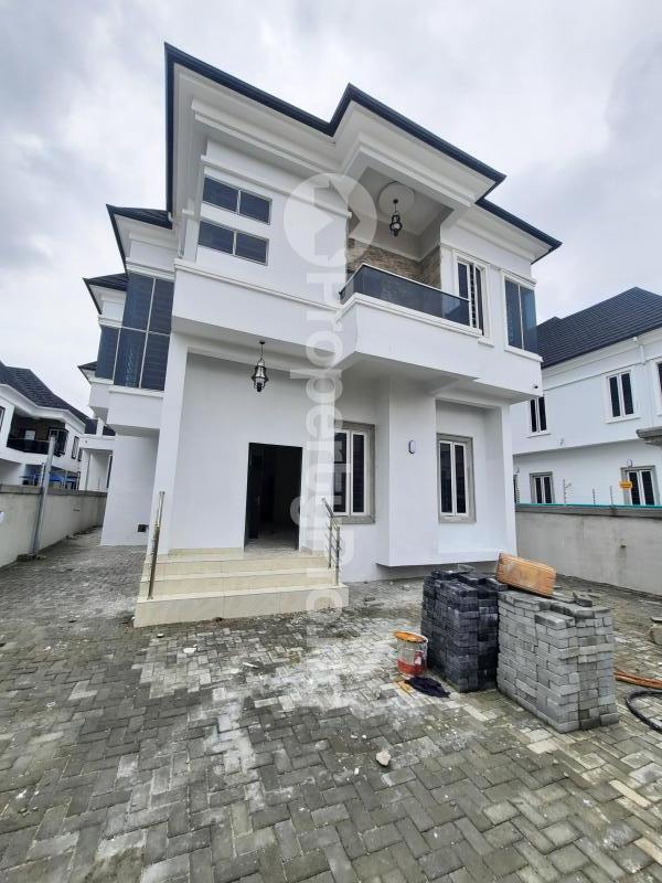 4 Bedroom House in chevron Lekki Lagos House for sale in lekki