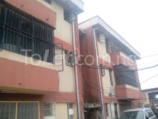 3 bedroom Flat / Apartment for rent 37, Nuru Oniwo Street Surulere Surulere Lagos - 0