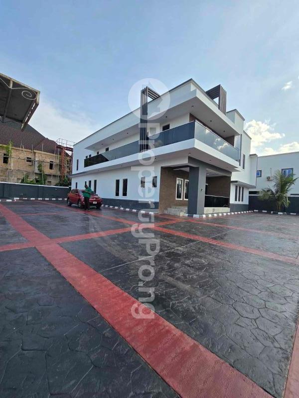 7 bedroom House for sale Enugu Enugu