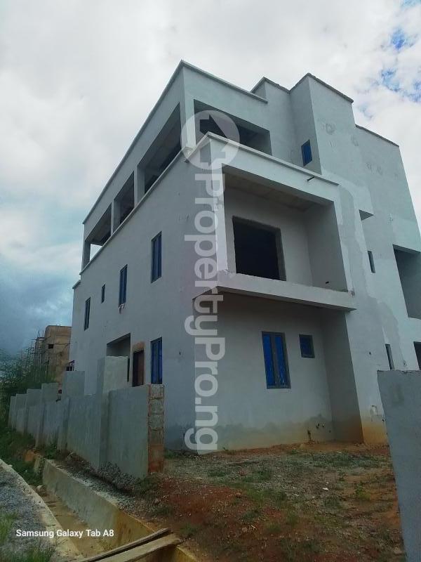 4 bedroom House for sale Ochacho, 3rd Gate Life Camp Abuja