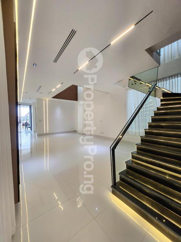 5 bedroom House for sale Chevron Toll Gate Lekki Lagos