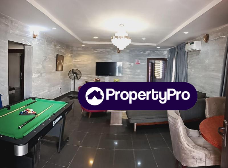 3 bedroom Flat / Apartment for shortlet After Omole Estate(county Bus Stop ) Ikeja Lagos