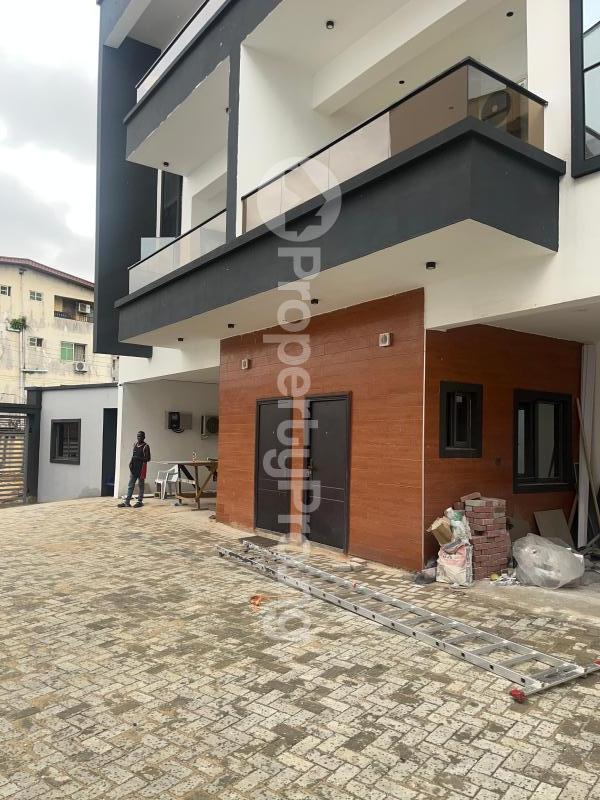 4 bedroom House for rent Bolanle Close Allen Avenue Ikeja Lagos