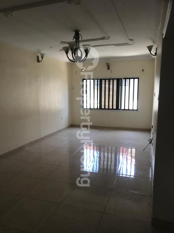 3 bedroom Flat / Apartment for rent Ologolo Lekki Lagos