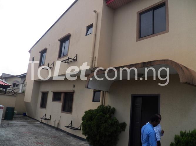 3 bedroom Flat / Apartment for rent Olarenwaju Ninalowo Lekki Lekki Lagos