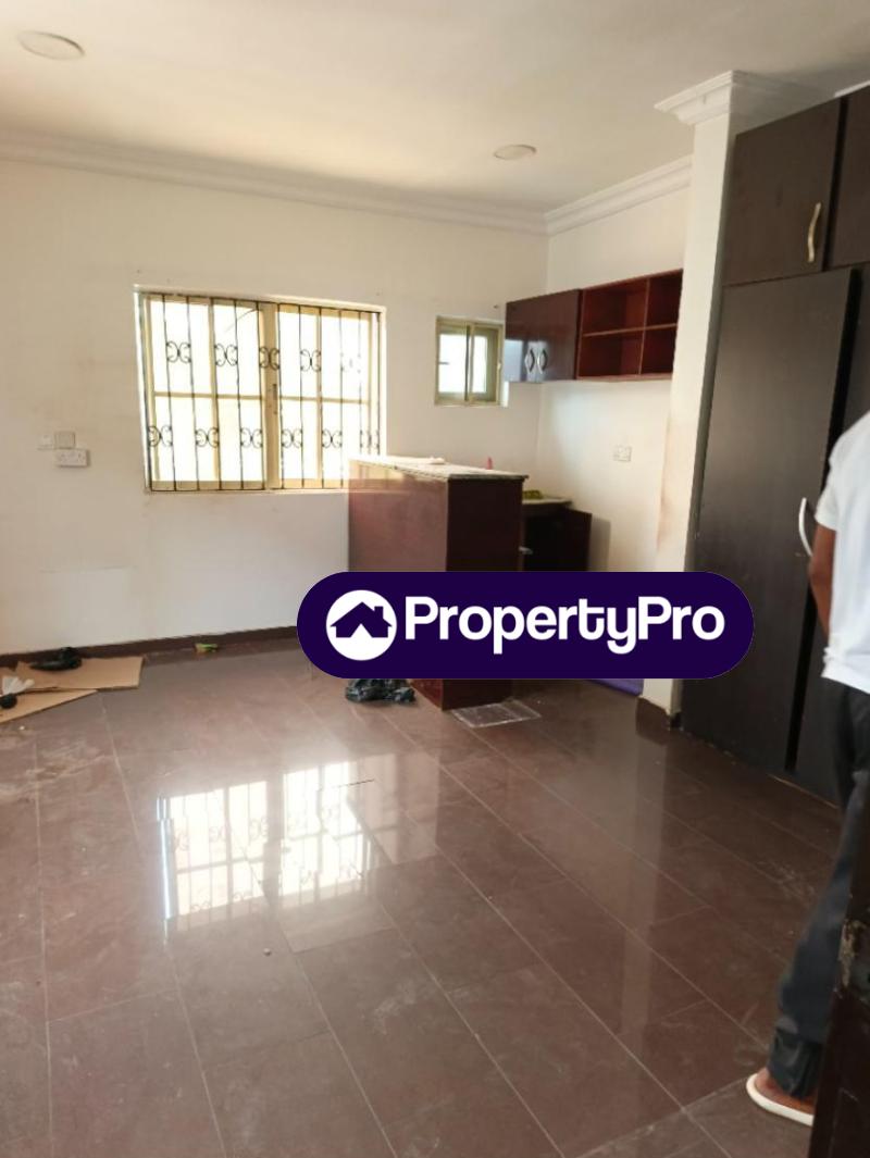 Flat / Apartment for rent Off Omorinre Johnson Street, Lekki Phase 1 Lekki Lagos