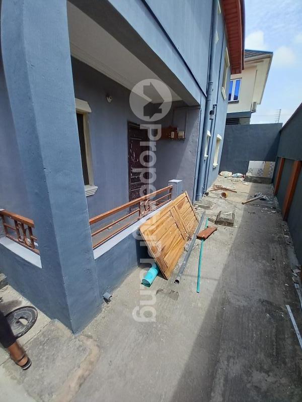 1 bedroom Flat / Apartment for rent Off Lawanson Road Lawanson Surulere Lagos