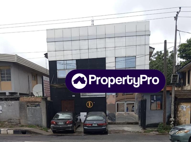 House for sale Ogunlana Drive, Surulere Lagos