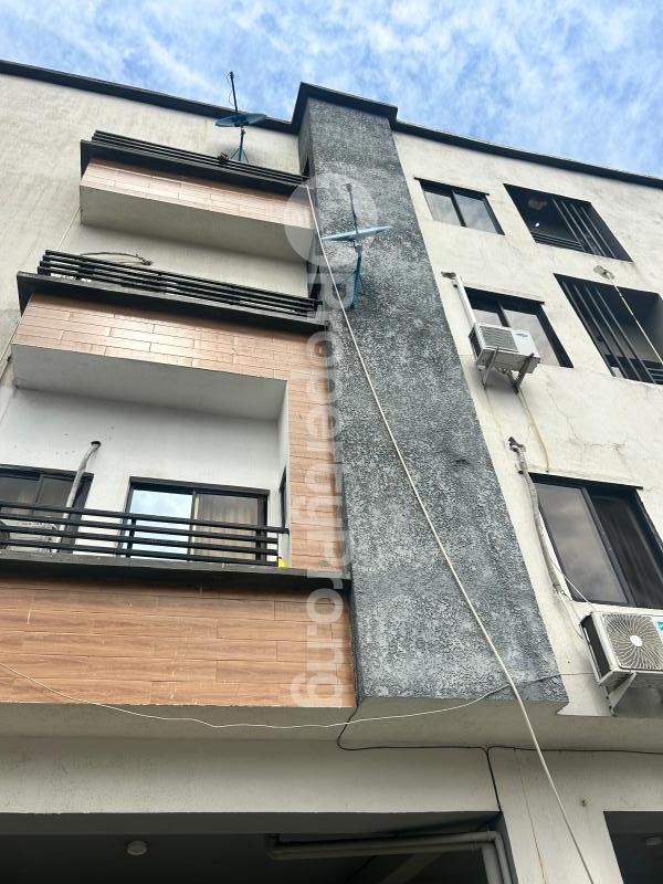 1 bedroom House for rent Osapa london Lekki Lagos