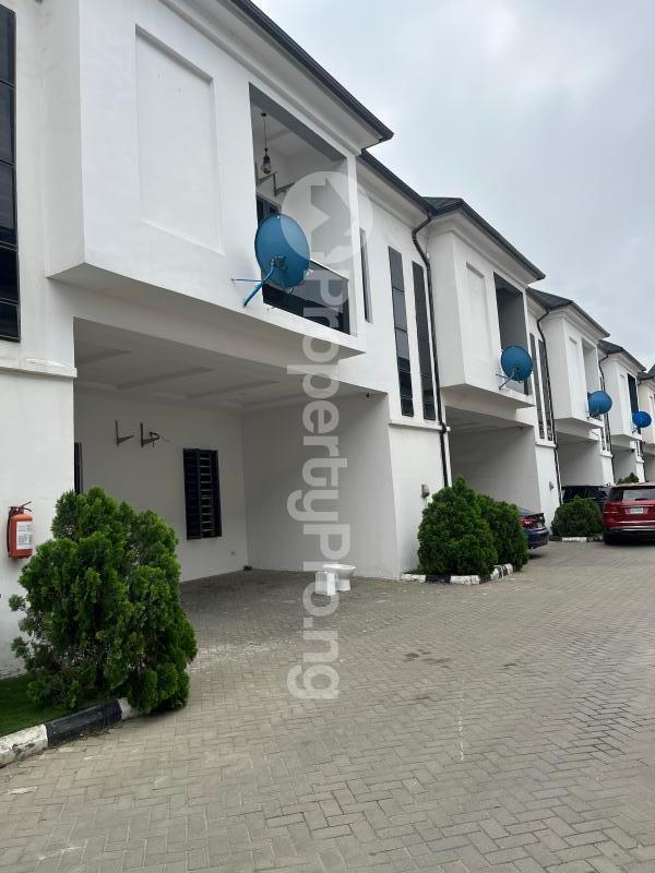 4 bedroom House for rent Behold Mini Court orchid Lekki Lagos