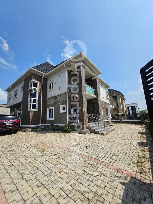 3 bedroom House for rent Behind Shafa Filling Station, Lugbe Abuja
