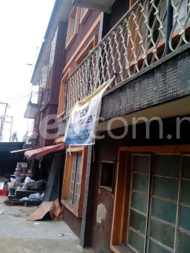 3 bedroom Flat / Apartment for rent No 2, Odejayi Cresent Surulere Surulere Lagos - 0