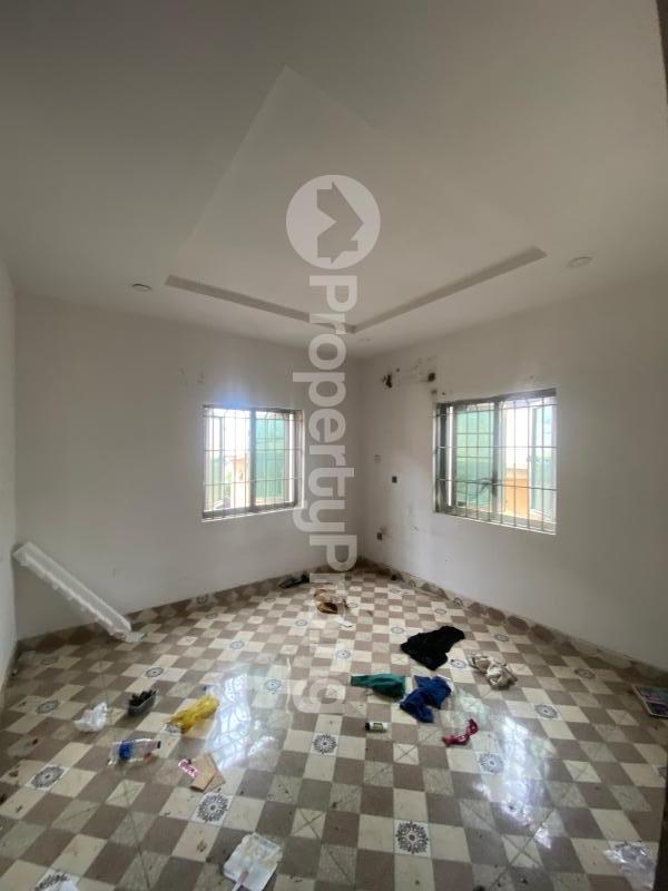 Flat / Apartment for rent  Osapa london Lekki Lagos