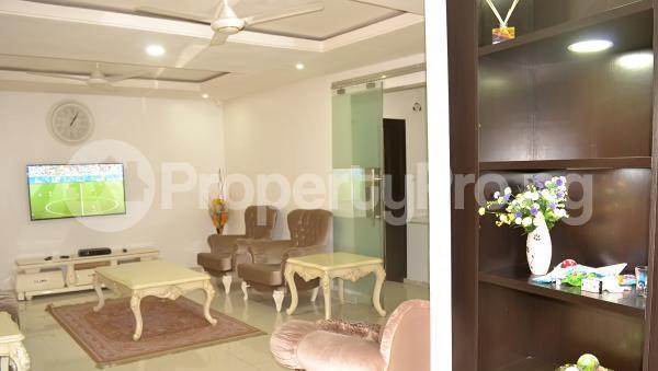 3 bedroom House for shortlet  adeniyi Coker, Victoria Island Lagos