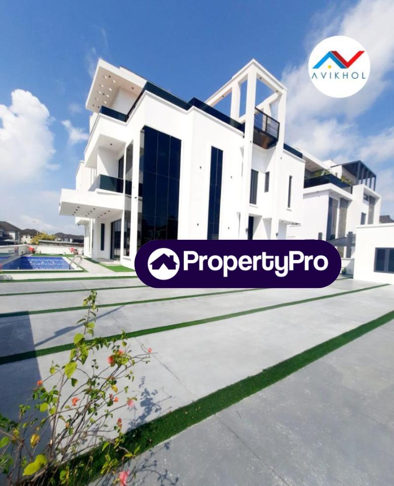5 bedroom House for sale Pinnock Beach Estate, Osapa Lekki Lagos