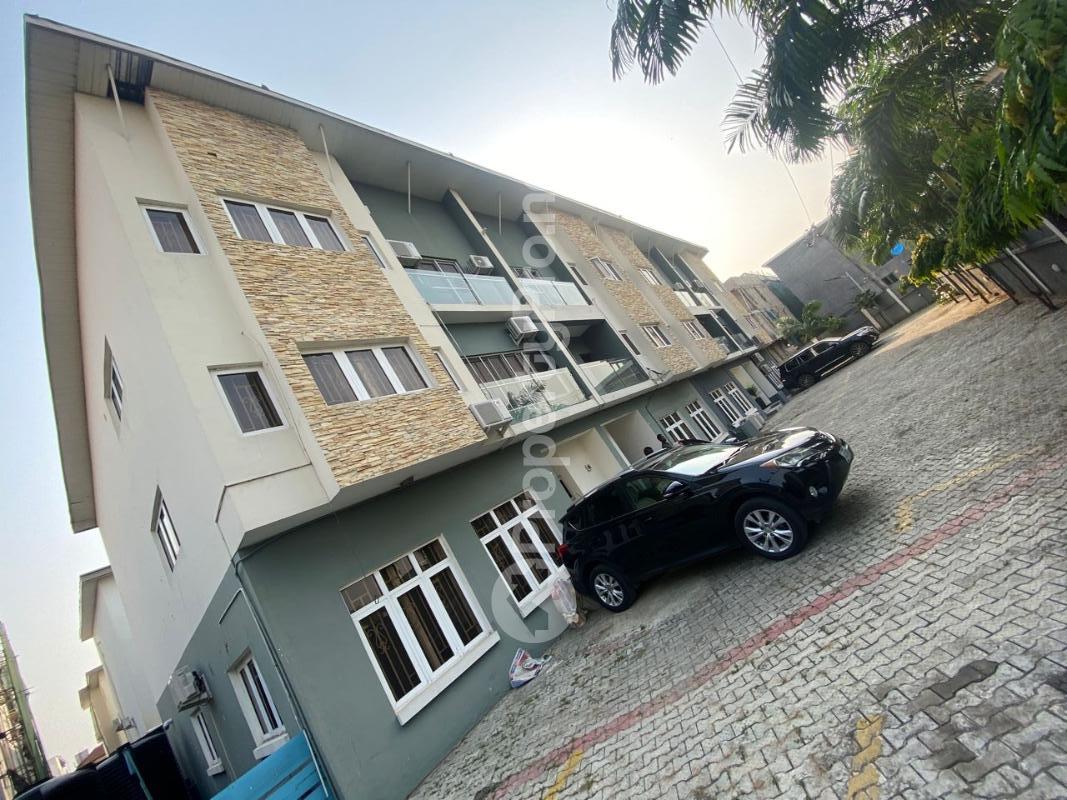 5 bedroom House for rent Ikate Lekki Lagos
