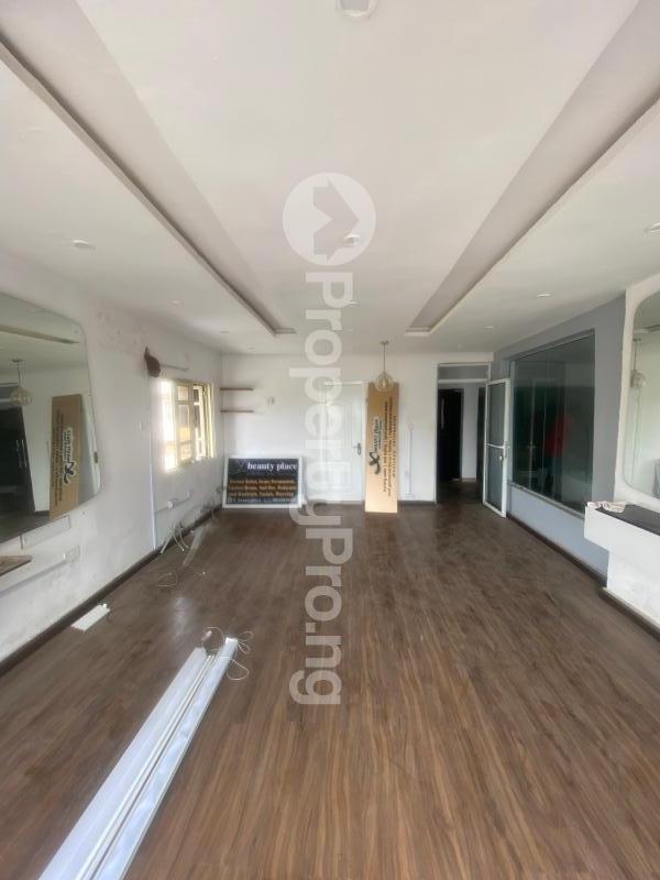 1 bedroom Commercial Property for rent Lekki Lagos