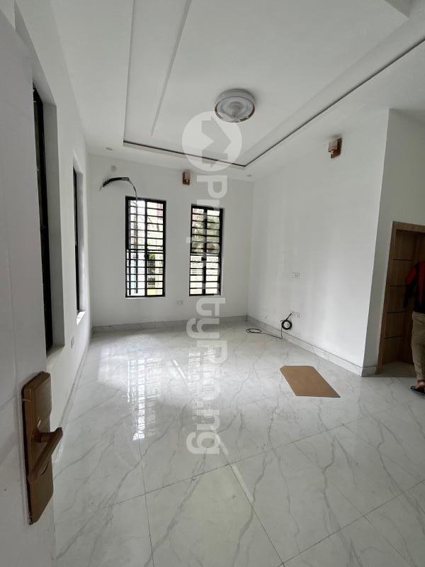 2 bedroom House for rent Ologolo Lekki Lagos