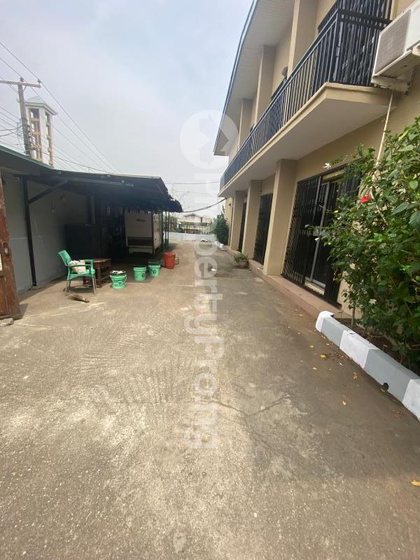4 bedroom House for rent Opebi Ikeja Lagos