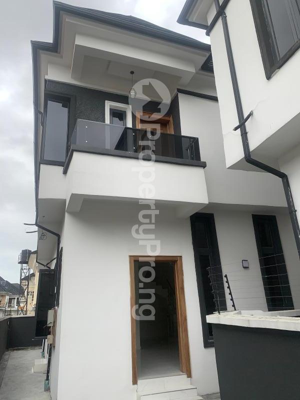 4 bedroom House for sale Lekki Lagos